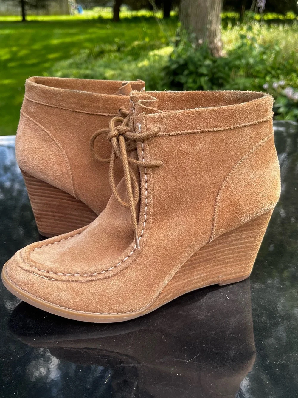 Lucky Brand Ysabel Suede Lace-Up Wedge Ankle Booties Tan size 8